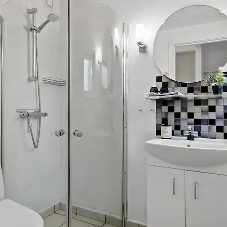 3 Bedroom Gorgeous In *