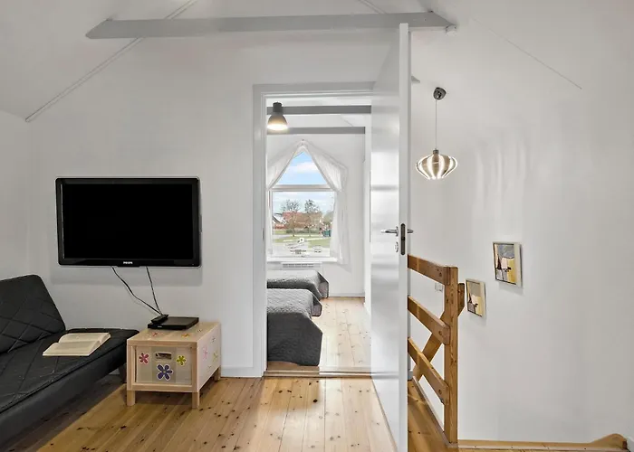 3 Bedroom Gorgeous In Casa vacanze